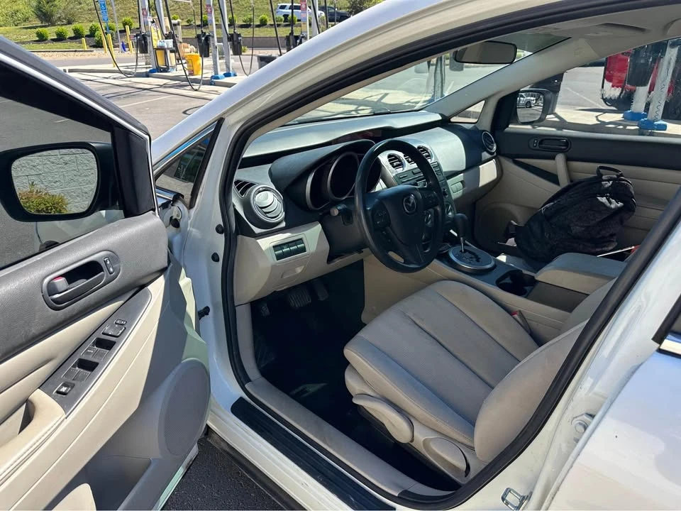 2011 Mazda CX-7 - Image 9 of 10