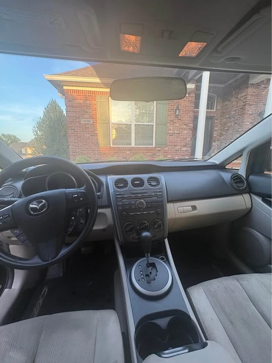 2011 Mazda CX-7 - Image 2 of 10