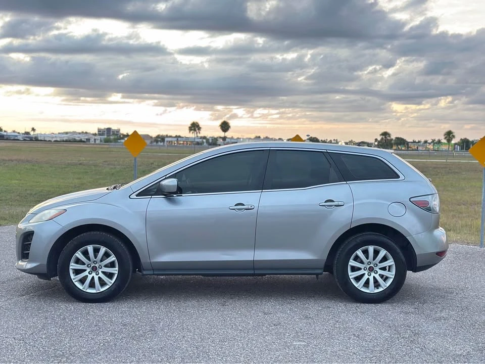 2011 Mazda CX-7 - Image 2 of 17