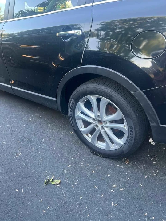 2011 Mazda CX-9 - Image 2 of 13