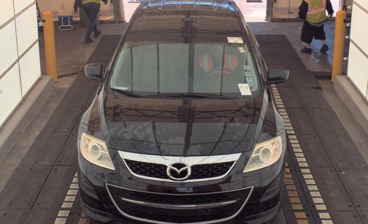 2011 Mazda CX-9 - Image 2 of 14