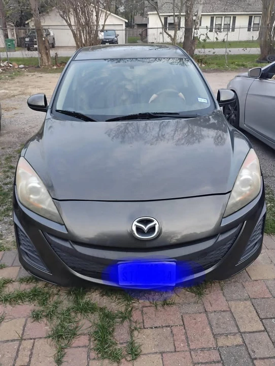 2011 Mazda Mazda 3 2nd Gen - Image 2 of 4