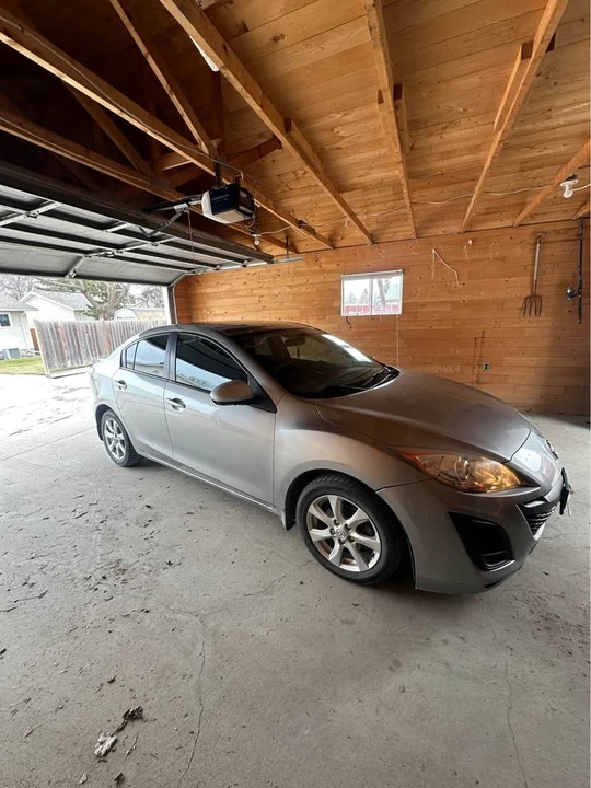 2011 Mazda Mazda 3 2nd Gen - Image 2 of 6