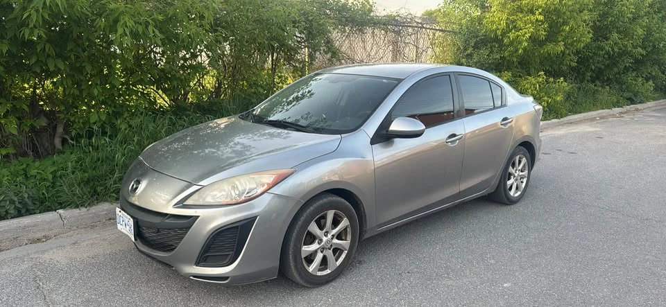 2011 Mazda Mazda 3 2nd Gen - Image 2 of 3