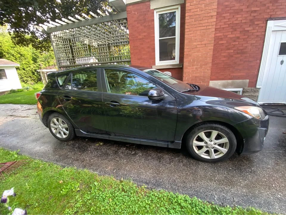 2011 Mazda Mazda 3 2nd Gen - Image 4 of 13
