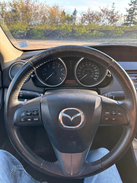 2011 Mazda Mazda 3 2nd Gen - Image 8 of 14