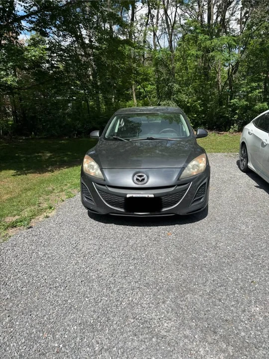2011 Mazda Mazda 3 2nd Gen - Image 2 of 12
