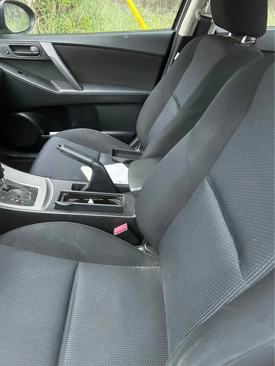 2011 Mazda Mazda 3 2nd Gen - Image 9 of 12