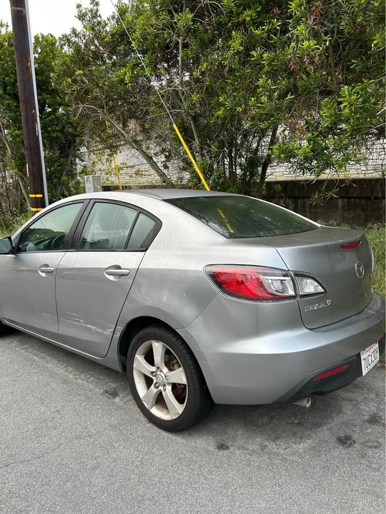 2011 Mazda Mazda 3 2nd Gen - Image 5 of 12