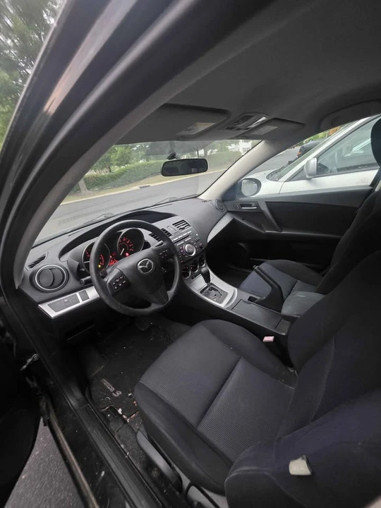 2011 Mazda Mazda 3 2nd Gen - Image 5 of 6