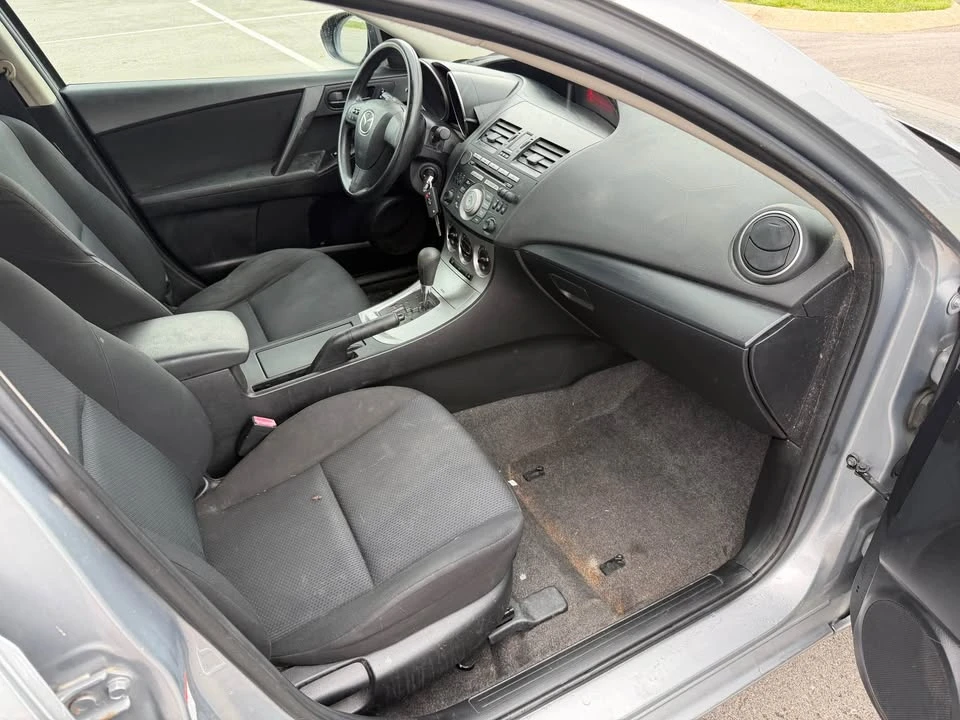 2011 Mazda Mazda 3 2nd Gen - Image 11 of 17