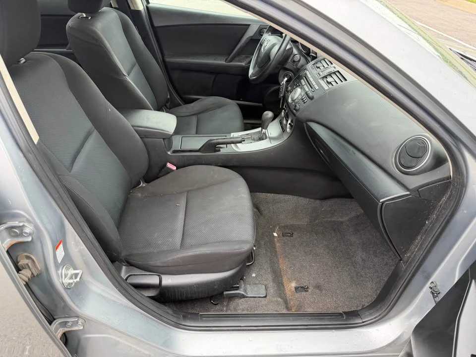 2011 Mazda Mazda 3 2nd Gen - Image 12 of 17