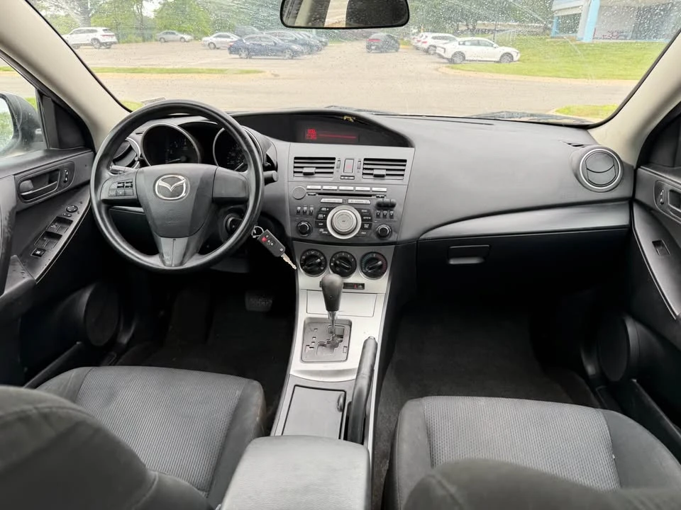 2011 Mazda Mazda 3 2nd Gen - Image 15 of 17