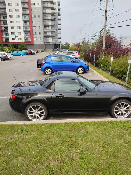 2011 Mazda NC MX-5 Miata - Image 3 of 6