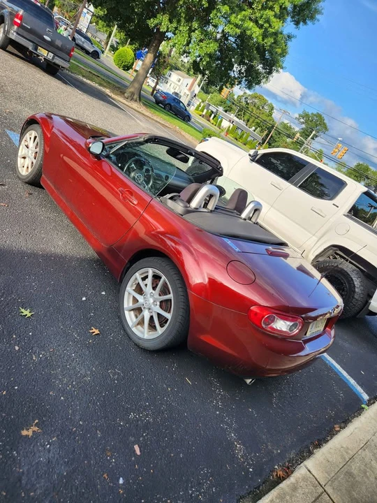 2011 Mazda NC MX-5 Miata - Image 4 of 9