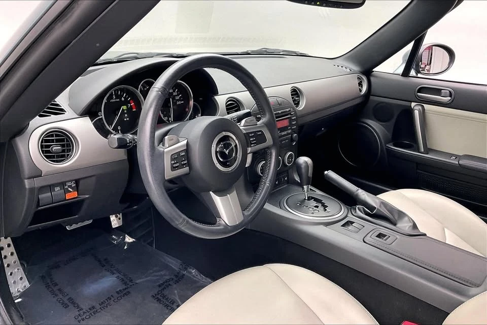 2011 Mazda NC MX-5 Miata - Image 12 of 20
