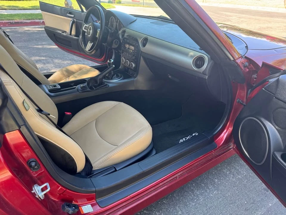 2011 Mazda NC MX-5 Miata - Image 11 of 20