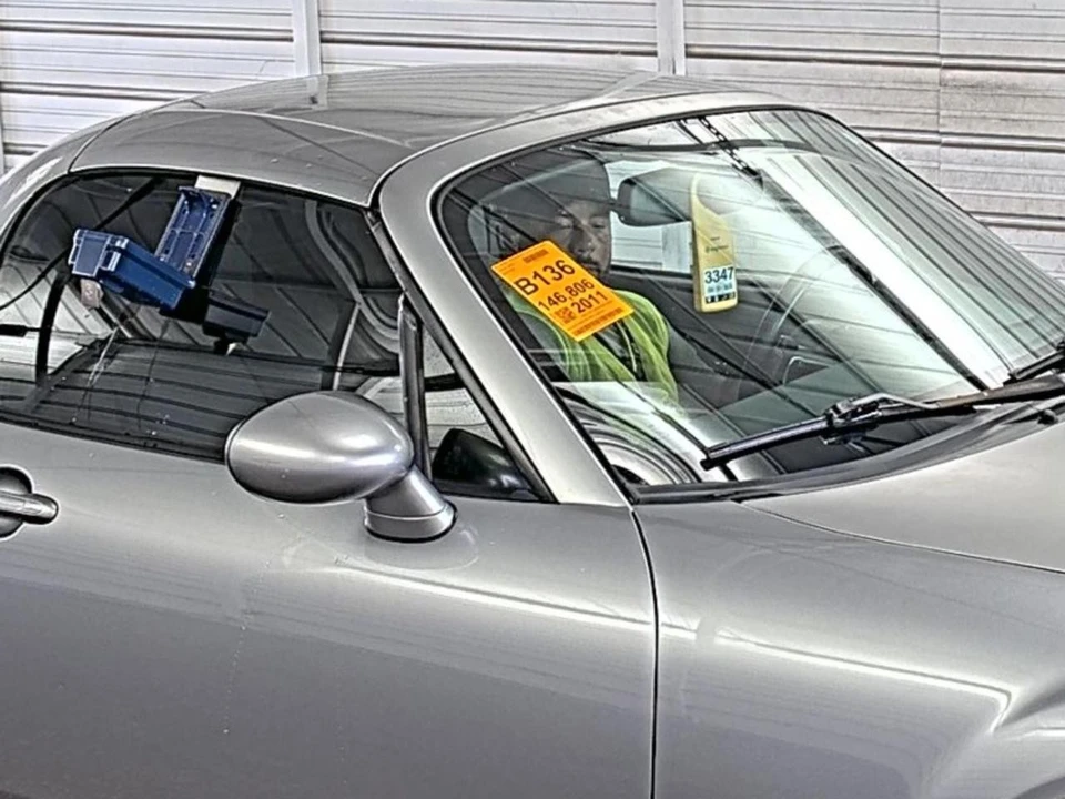 2011 Mazda NC MX-5 Miata - Image 17 of 17