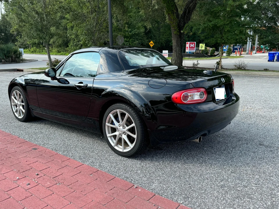 2011 Mazda NC MX-5 Miata - Image 13 of 31
