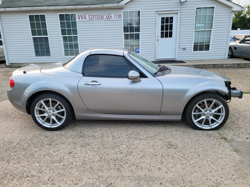 2011 Mazda NC MX-5 Miata - Image 20 of 21