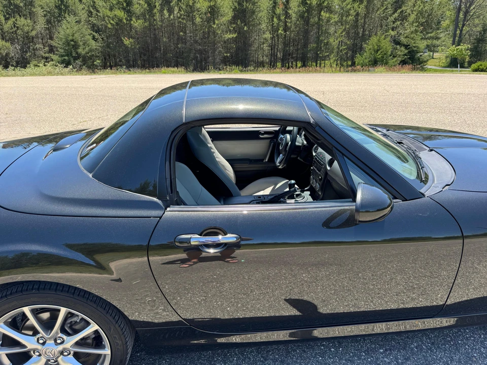 2011 Mazda NC MX-5 Miata - Image 16 of 31