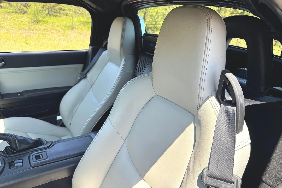 2011 Mazda NC MX-5 Miata - Image 28 of 31