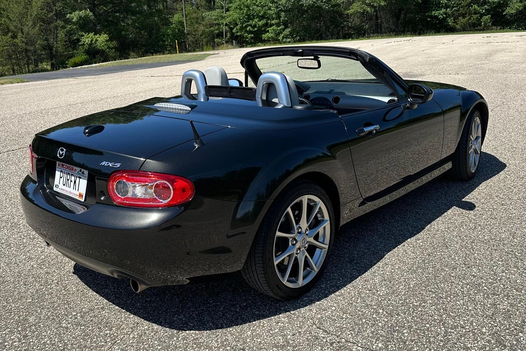 2011 Mazda NC MX-5 Miata - Image 4 of 31