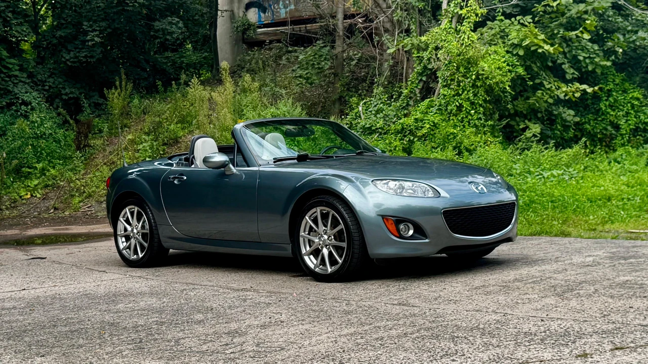 2011 Mazda NC MX-5 Miata - Image 28 of 31