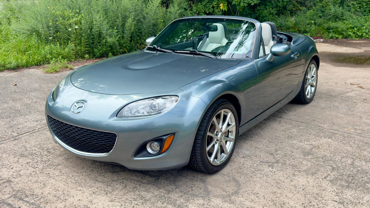 2011 Mazda NC MX-5 Miata - Image 8 of 31