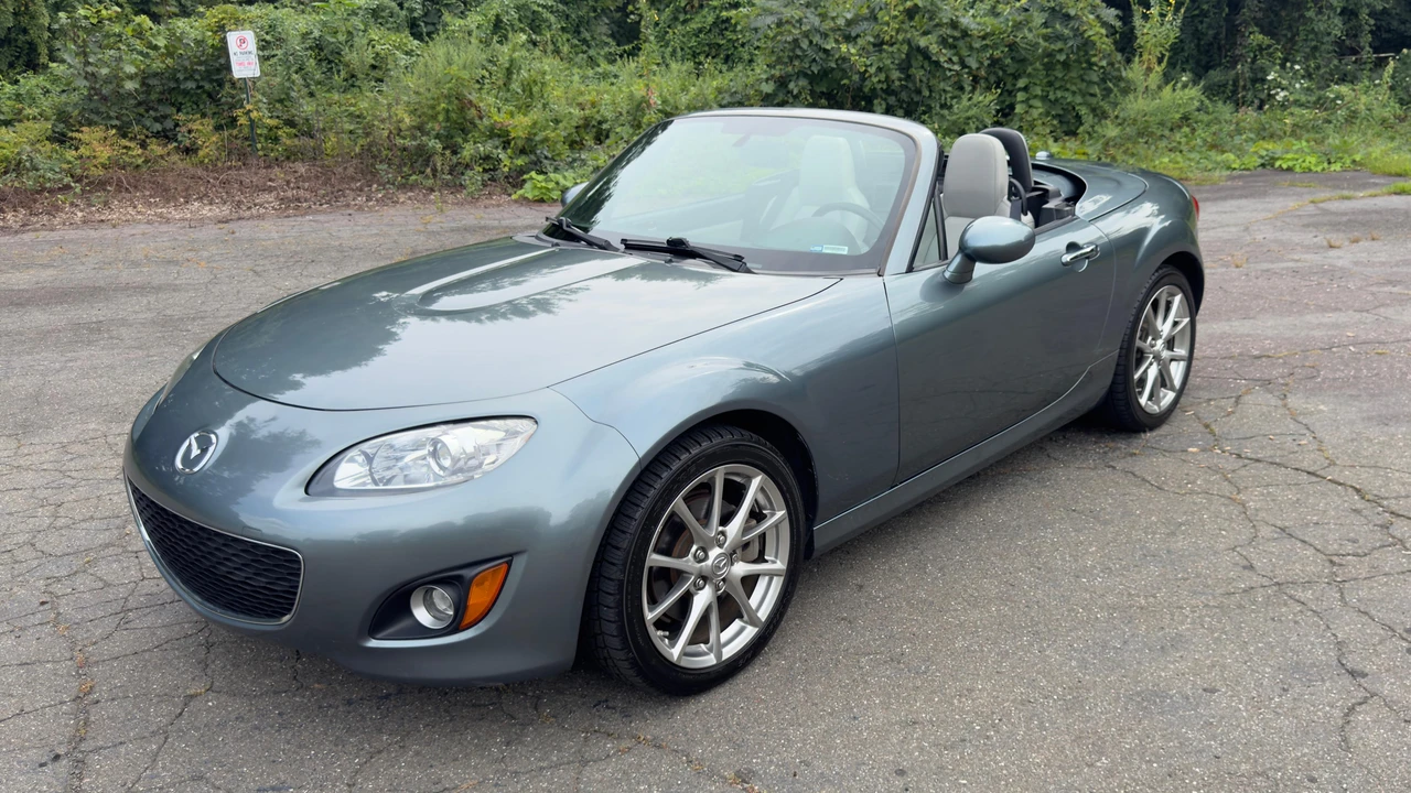 2011 Mazda NC MX-5 Miata - Image 12 of 31