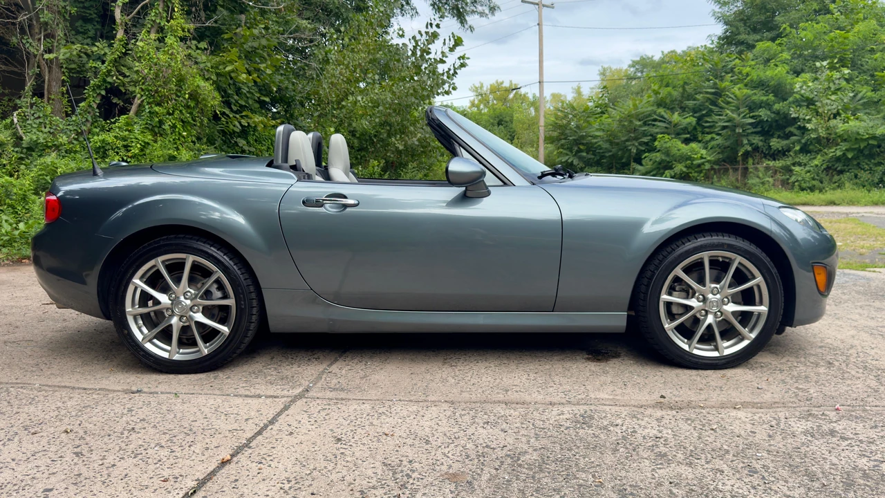 2011 Mazda NC MX-5 Miata - Image 25 of 31