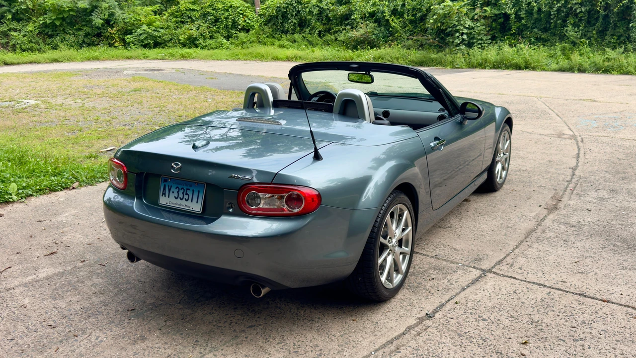 2011 Mazda NC MX-5 Miata - Image 21 of 31