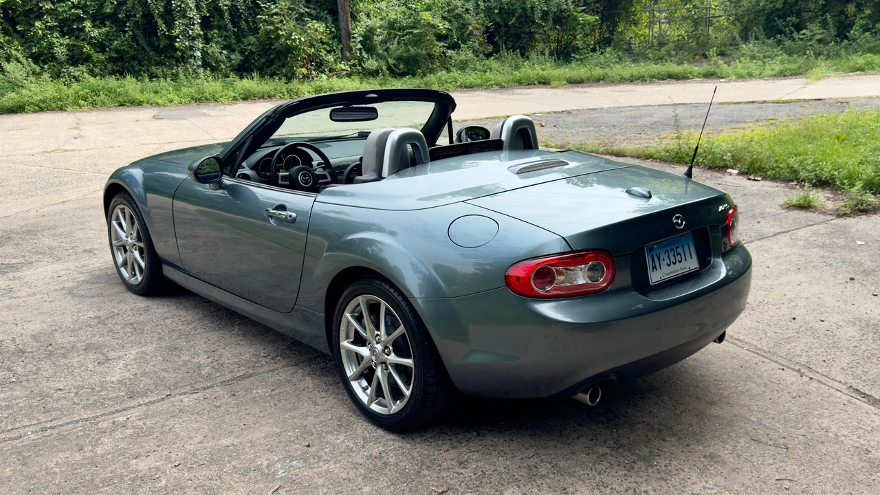 2011 Mazda NC MX-5 Miata - Image 16 of 31