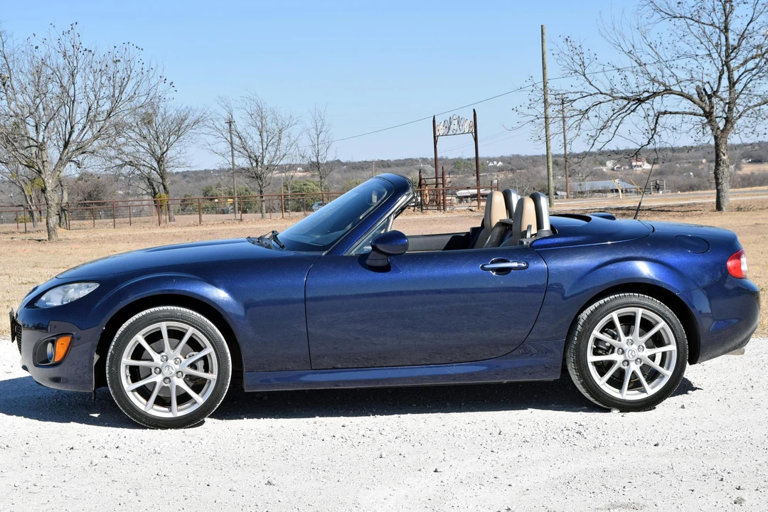 2011 Mazda NC MX-5 Miata - Image 3 of 5