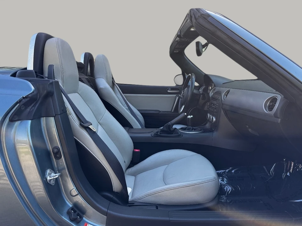 2011 Mazda NC MX-5 Miata - Image 18 of 27