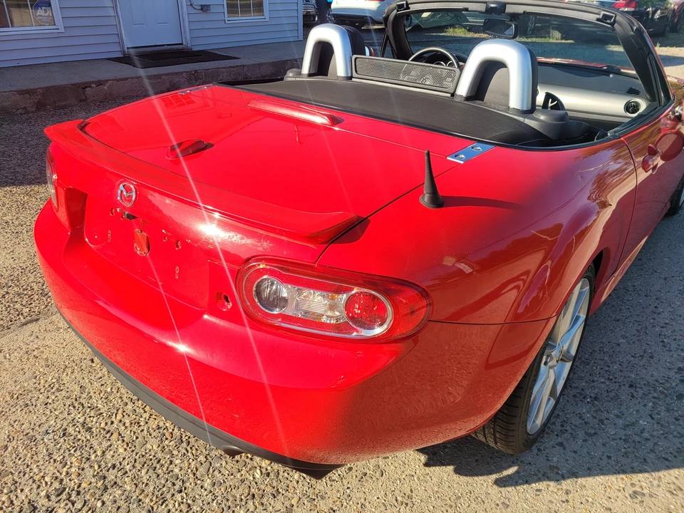 2011 Mazda NC MX-5 Miata - Image 17 of 31