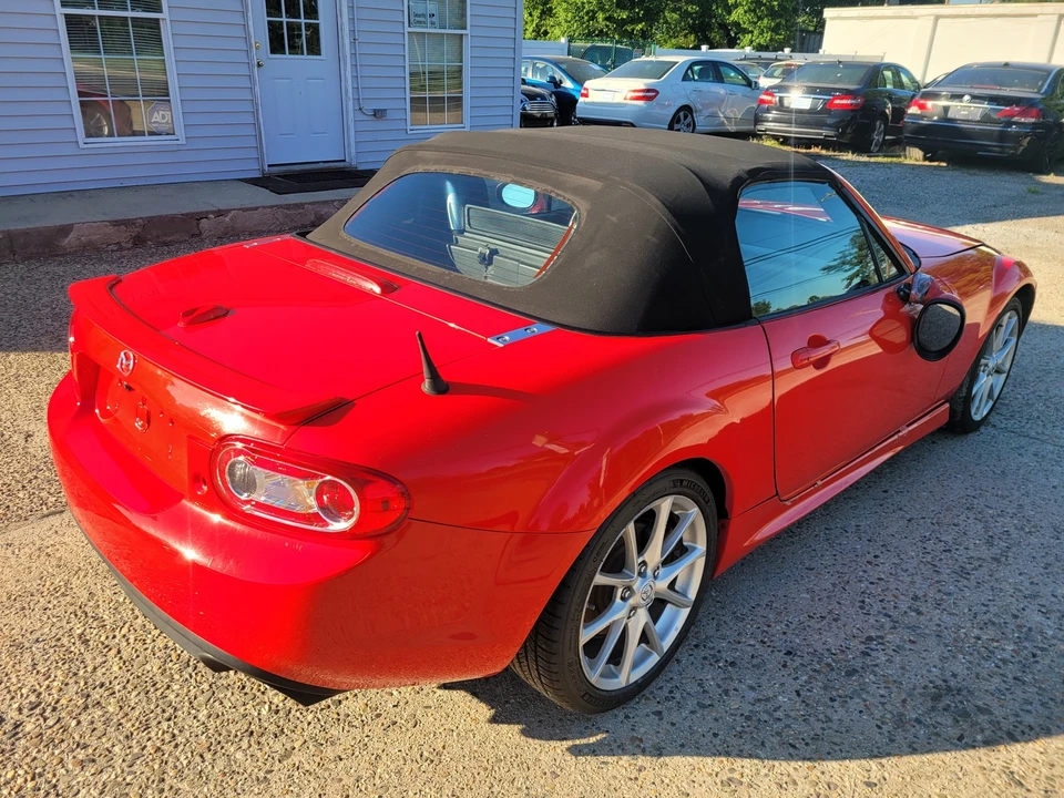 2011 Mazda NC MX-5 Miata - Image 27 of 31