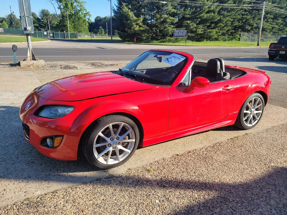 2011 Mazda NC MX-5 Miata - Image 2 of 31