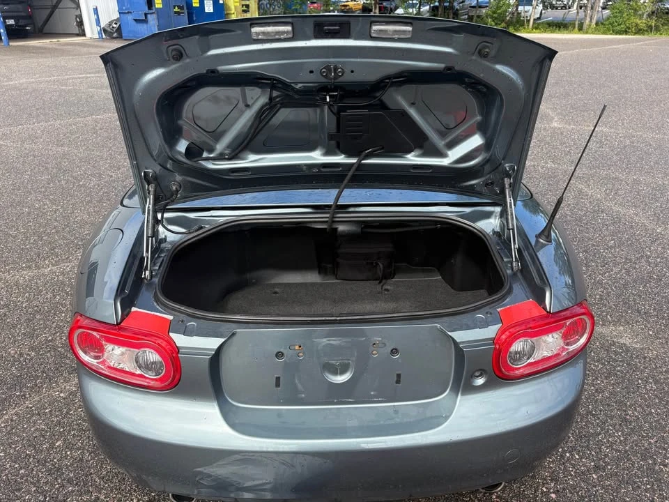 2011 Mazda NC MX-5 Miata - Image 19 of 20
