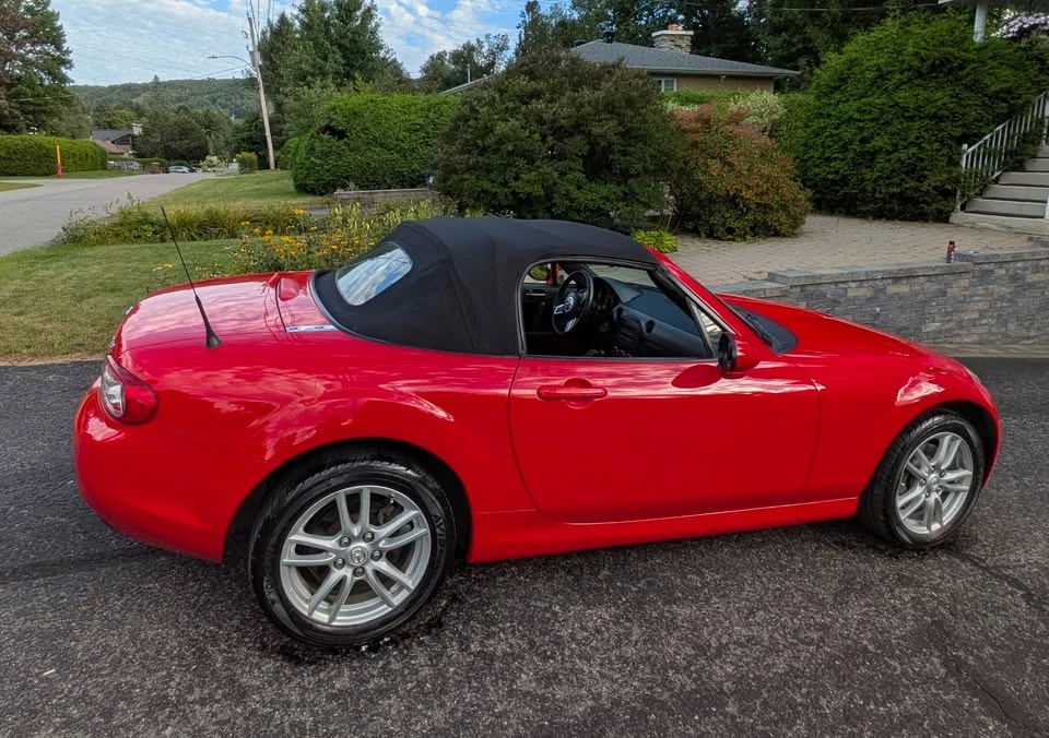 2011 Mazda NC MX-5 Miata - Image 3 of 4