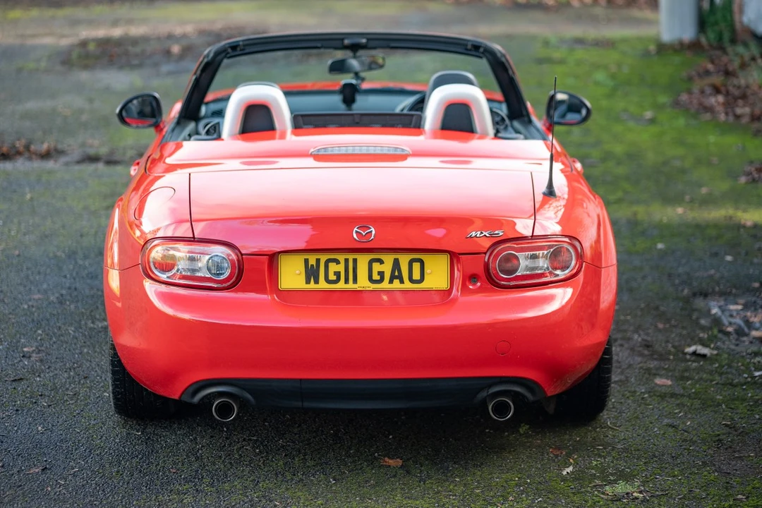 2011 Mazda NC MX-5 Miata - Image 17 of 30