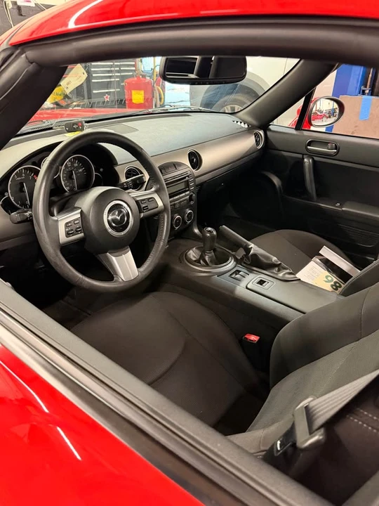 2011 Mazda NC MX-5 Miata - Image 7 of 8