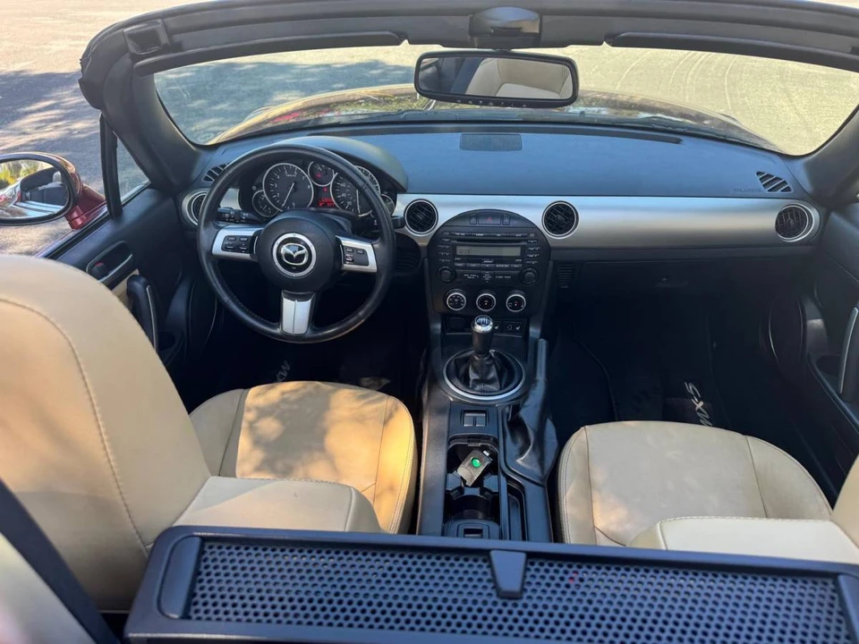 2011 Mazda NC MX-5 Miata - Image 19 of 24