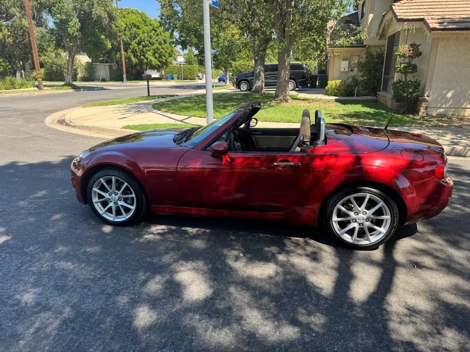 2011 Mazda NC MX-5 Miata - Image 17 of 24