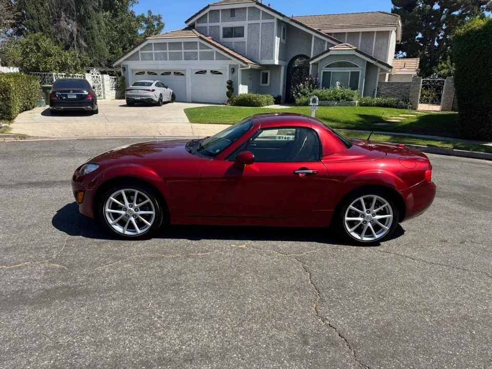 2011 Mazda NC MX-5 Miata - Image 2 of 24