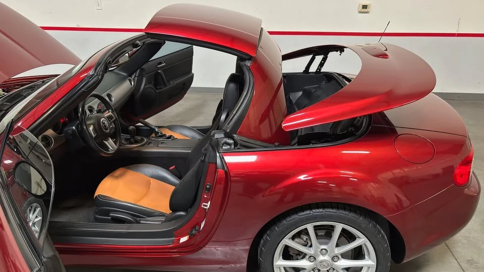 2011 Mazda NC MX-5 Miata - Image 15 of 20