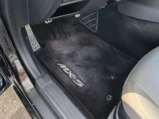 2011 Mazda NC MX-5 Miata - Image 19 of 31