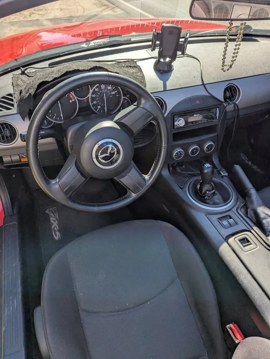 2011 Mazda NC MX-5 Miata - Image 4 of 7