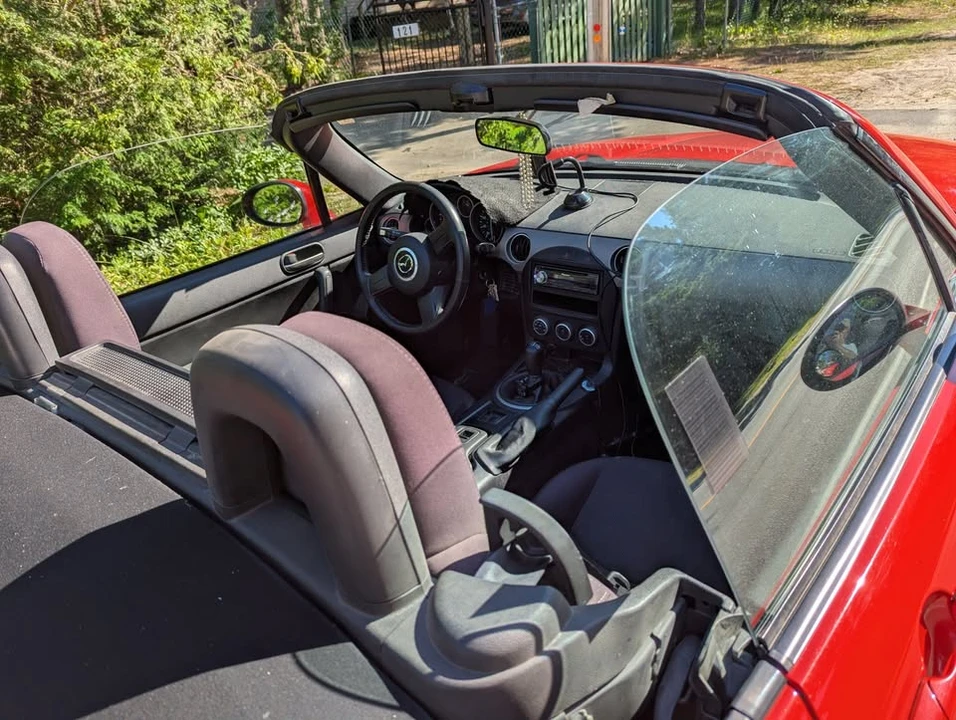 2011 Mazda NC MX-5 Miata - Image 6 of 7