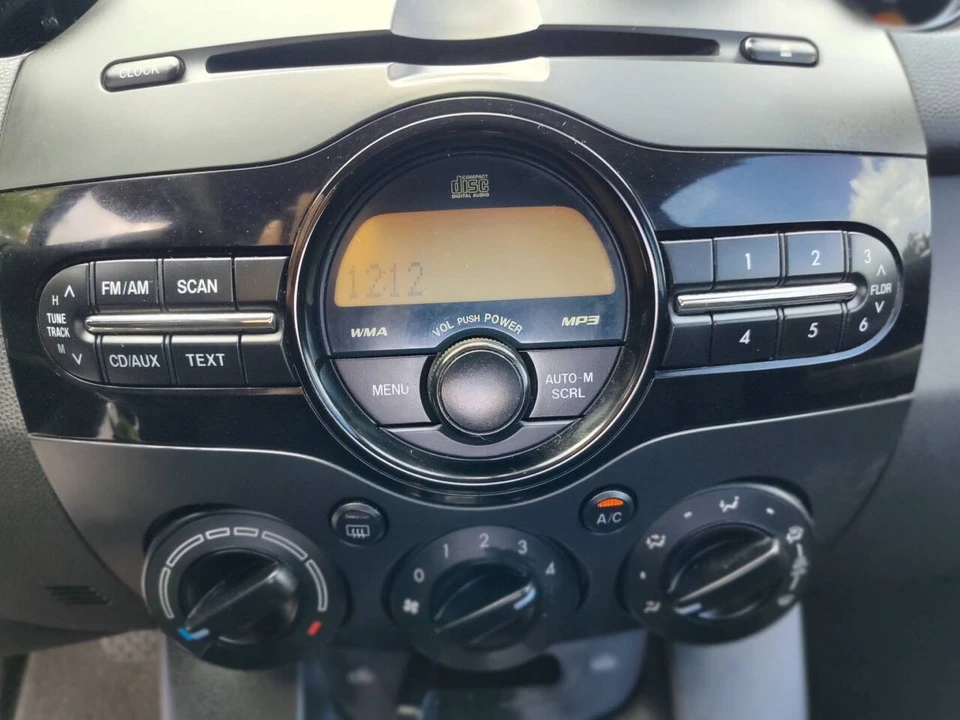 2011 Mazda Mazda 2 2nd Gen - Image 12 of 21